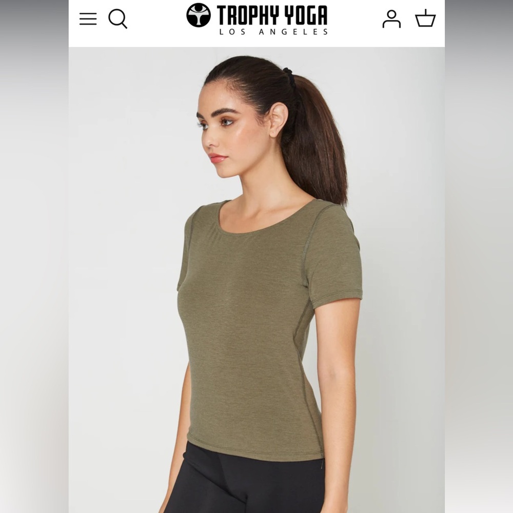 Trophy Tee by Trophy Yoga NWT size L